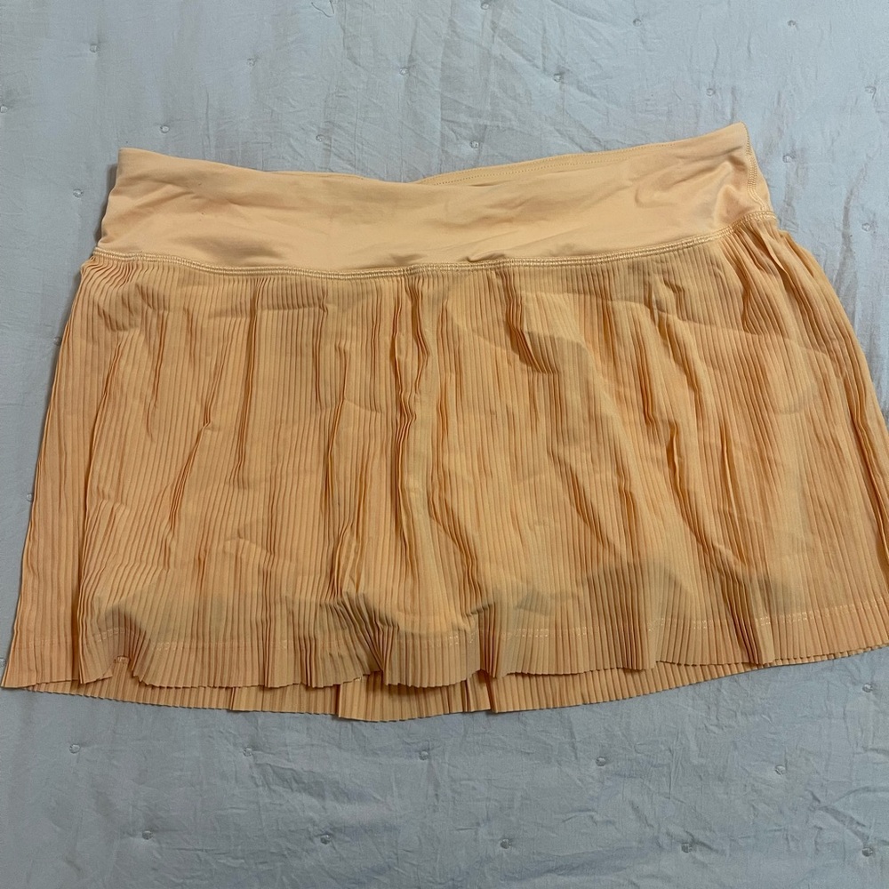 Women’s Lululemon Skirt